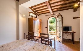 Glicine Apartment Podere Giardino