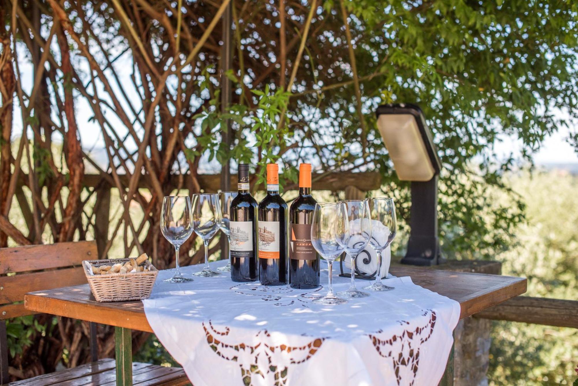 Glicine Apartment Podere Giardino Montalcino Exterior foto